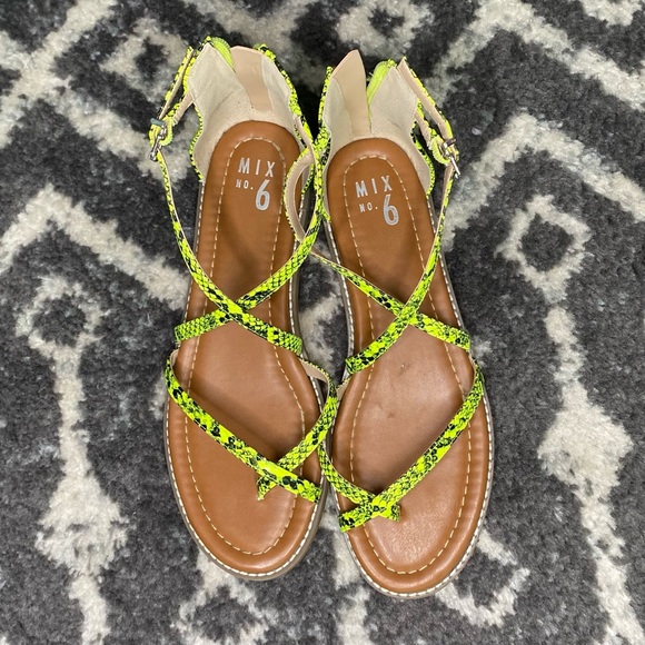 Mix No. 6 green snakeskin sandals - Picture 2 of 5